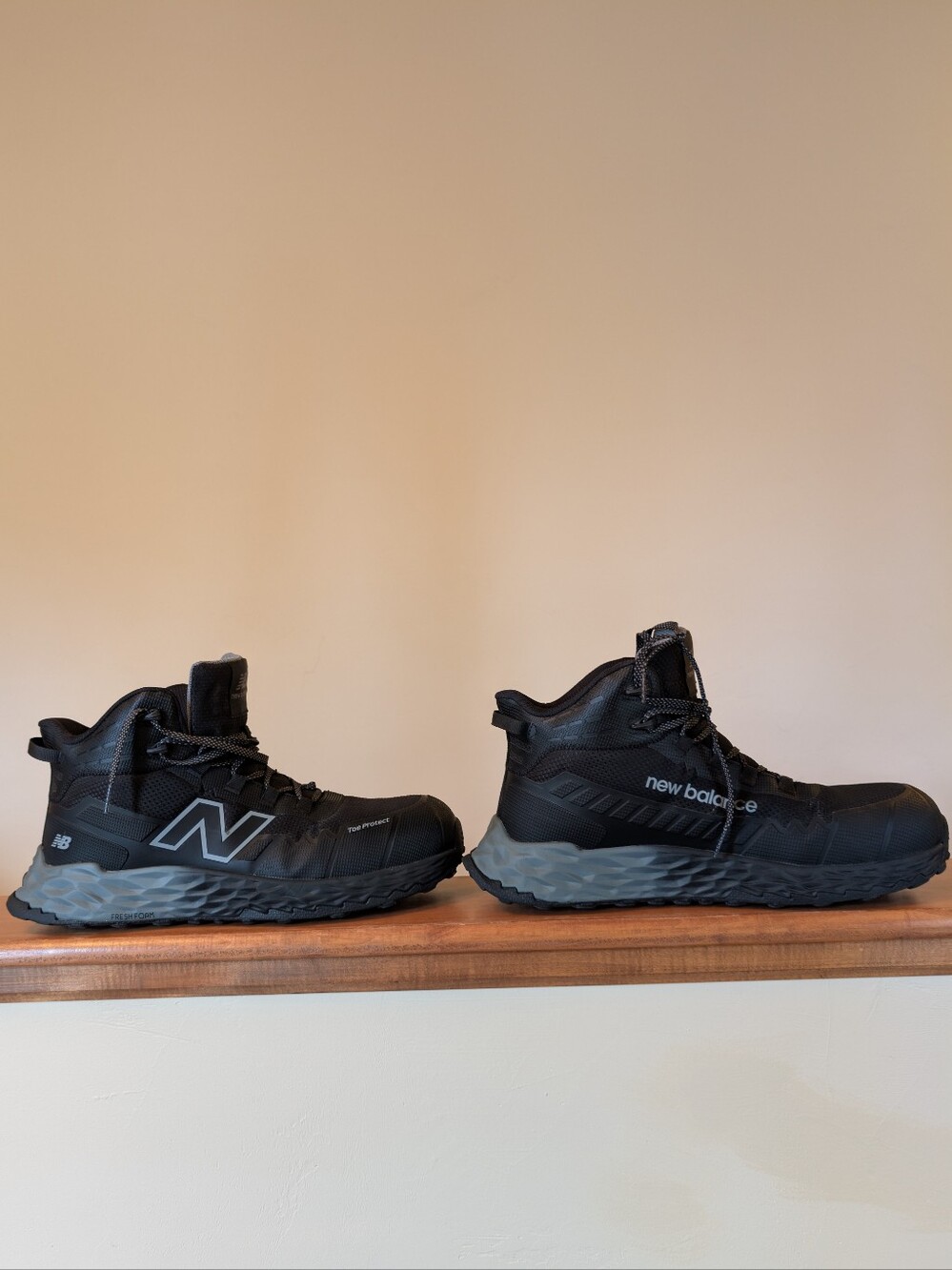 New Balance Wide Black and Gray Safety Toe Sneakers